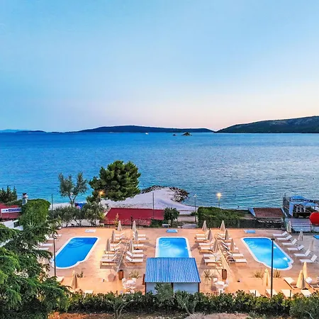 Medena-2 By Interhome טרוגיר