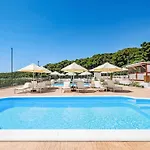 Apartamento Medena-2 By Interhome